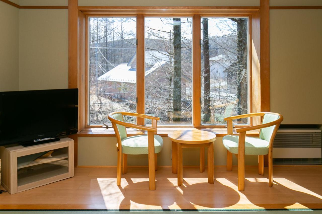 Ryosha Tsukiakari Acomodação com café da manhã Yamanakako Exterior foto